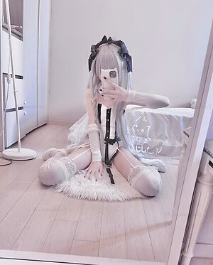 Dal leaked photo #13