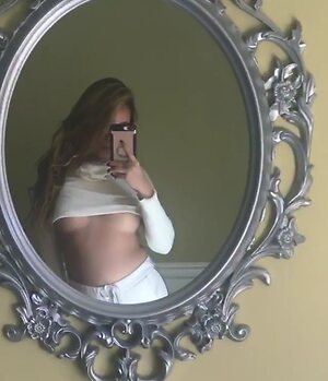 Damnhannie leaked photo #5