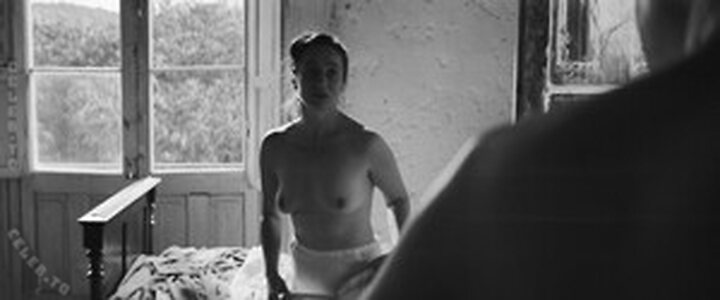 Dana Herfurth Nude Leaked Photo #8