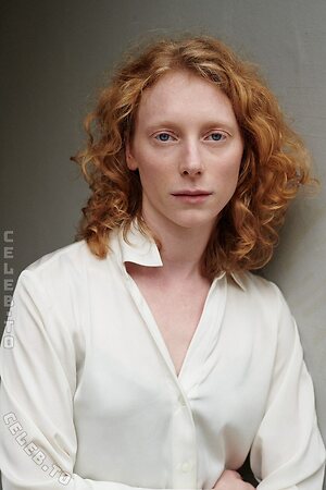 Dana Herfurth Nude Leaked Photo #10