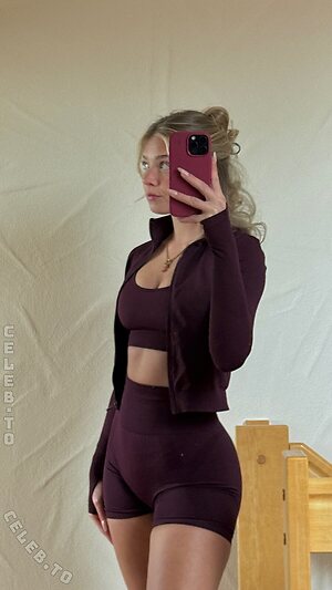 Danamrts leaked photo #42