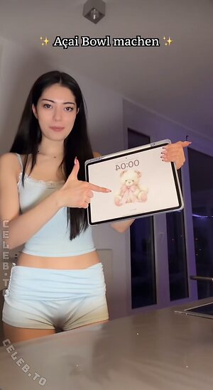 Dani Klieber Nude Leaked Photo #13