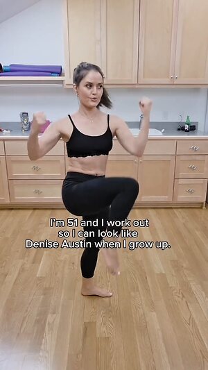 Danica McKellar leaked photo #4