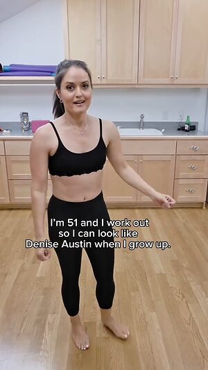 Danica McKellar leaked photo #7