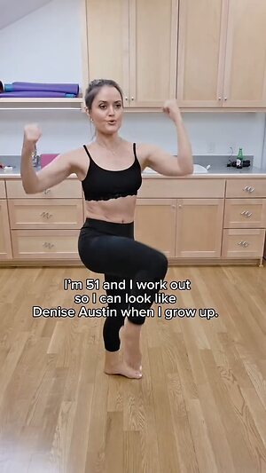 Danica McKellar leaked photo #8