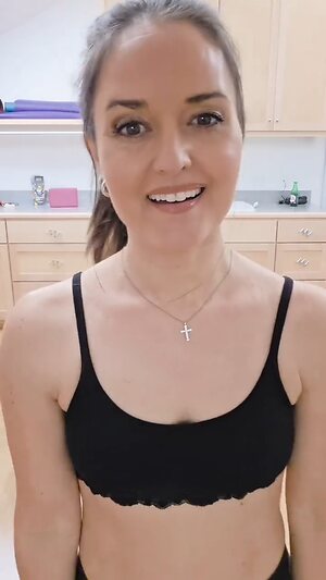Danica McKellar Nude Leaked Photo #11
