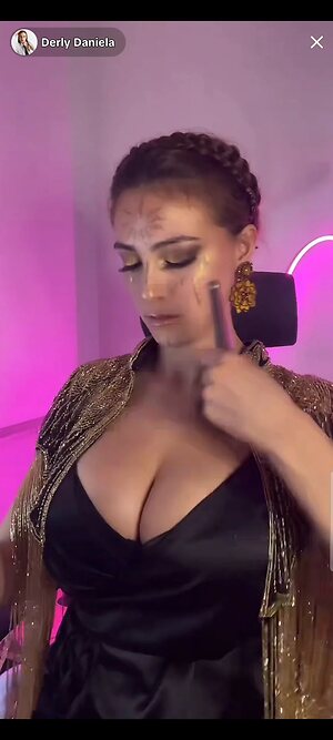 Daniela Derly leaked photo #10