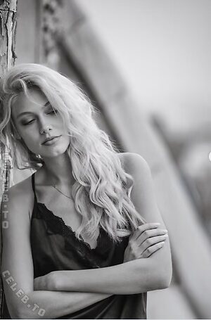 Daniela Djokic leaked photo #111