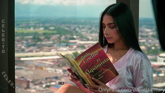 danielaantury Nude Leaked Photo #5