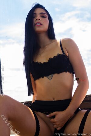 danielaantury photo