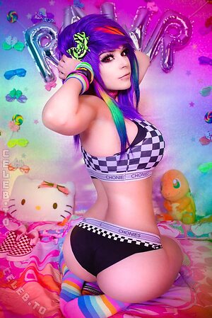 Danielle Beaulieu Nude Leaked Photo #102