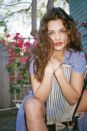 Danielle Campbell leaked photo #14
