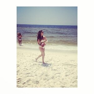 Danielle Campbell leaked photo #20