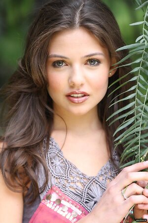 Danielle Campbell leaked photo #22