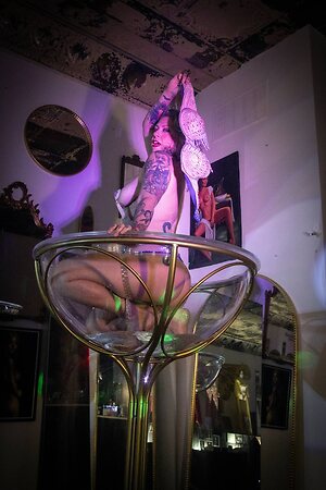 Danielle Colby leaked photo #12