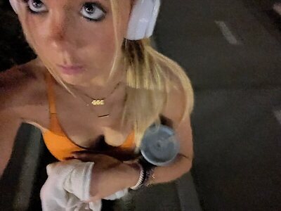 Danielle Jordan leaked photo #24
