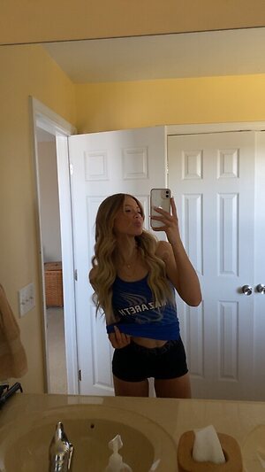 Danielle Jordan leaked photo #29