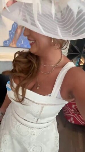 Danielle Nicholls leaked photo #23