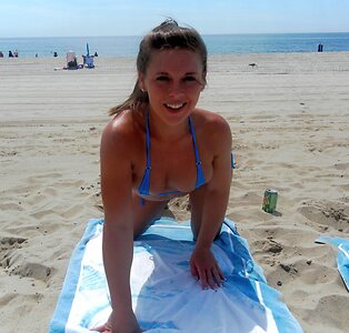 Danielle Perryman leaked photo #4