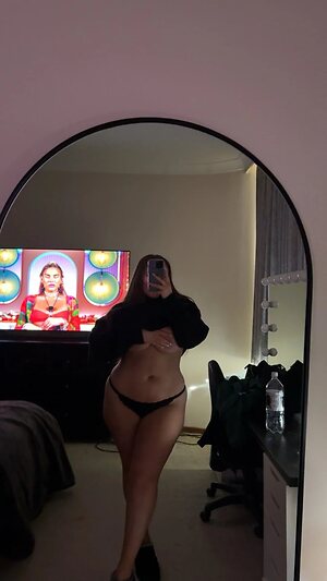 Danielle leaked photo #6