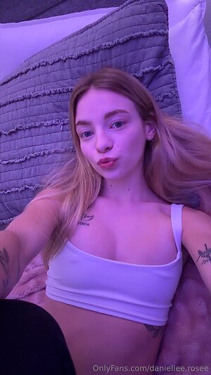 daniellee.rosee Nude Leaked Photo #31