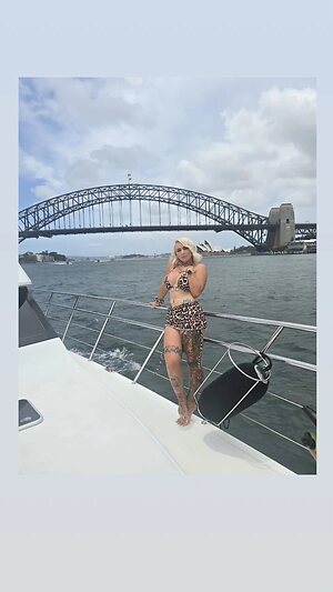 Set 7 — 3 photos