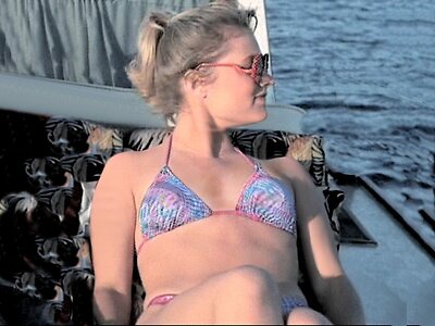 Daphne Ashbrook leaked photo #14