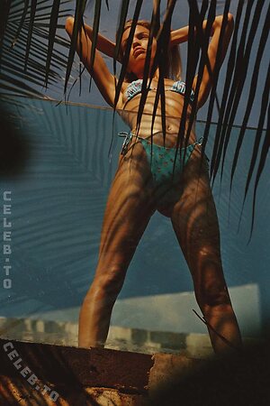 Daphne Groeneveld Nude Leaked Photo #88