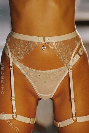 Daphne Groeneveld Nude Leaked Photo #130