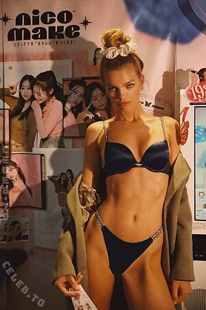 Daphne Groeneveld leaked photo #231