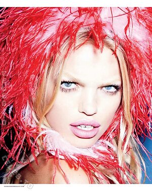 Daphne Groeneveld leaked photo #267