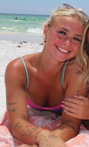 darian rhodes leaked photo #12