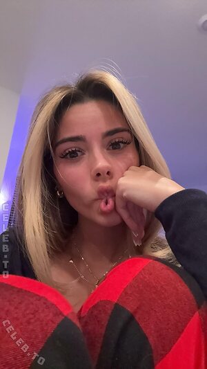 Darla Claire Nude Leaked Photo #21