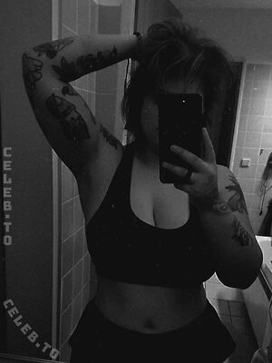 Dashxhollow Nude Leaked Photo #7