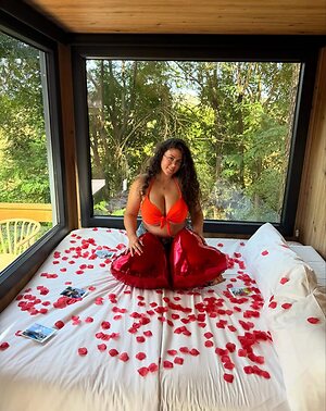Davinia F. leaked photo #67