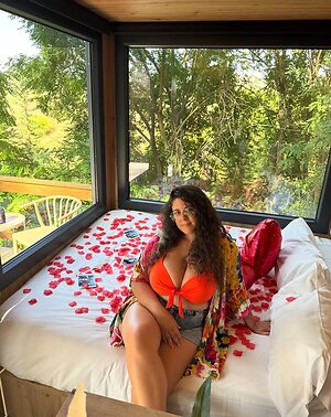 Davinia F. leaked photo #69