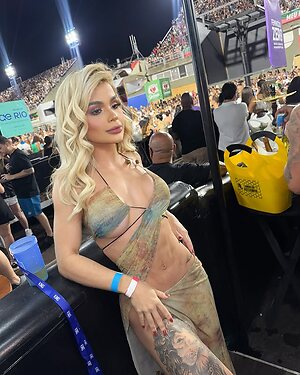Débora Julia leaked photo #36