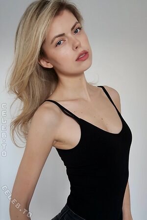 dear.mathilda Nude Leaked Photo #12