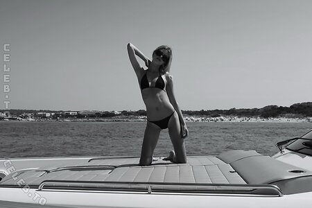 dear.mathilda photo