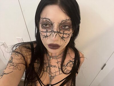 DeathbyRomy leaked photo #11