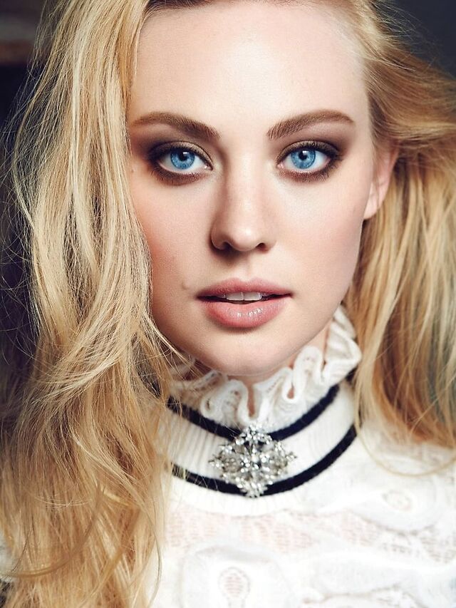 Deborah Ann Woll leaked photos