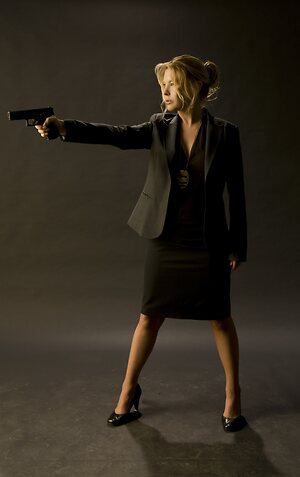 Deborah Unger leaked photo #8