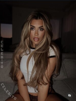 Deeanaofficial Nude Leaked Photo #15