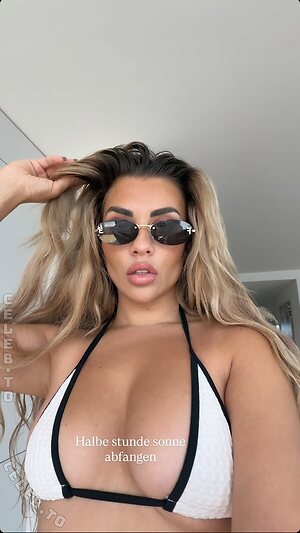 Deeanaofficial Nude Leaked Photo #30