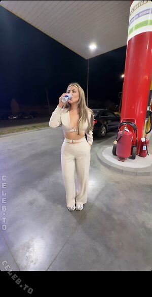 Deeanaofficial