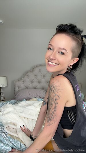 definitelynotlurn Nude Leaked Photo #27