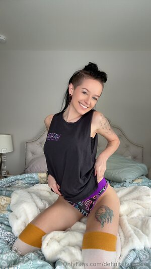 definitelynotlurn Nude Leaked Photo #28