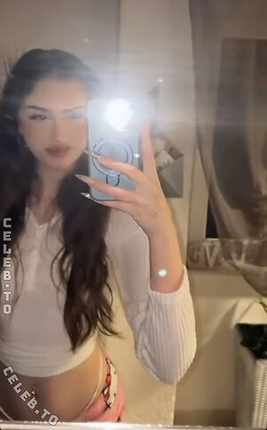 deinebarbiea Nude Leaked Photo #4