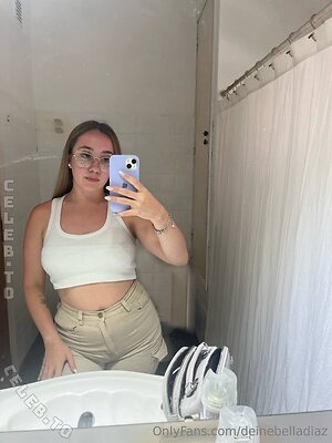 Deinebelladiaz Nude Leaked Photo #5