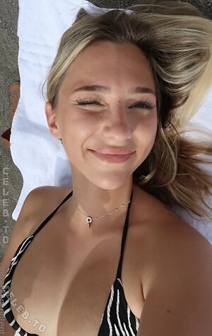 delfinestal Nude Leaked Photo #73